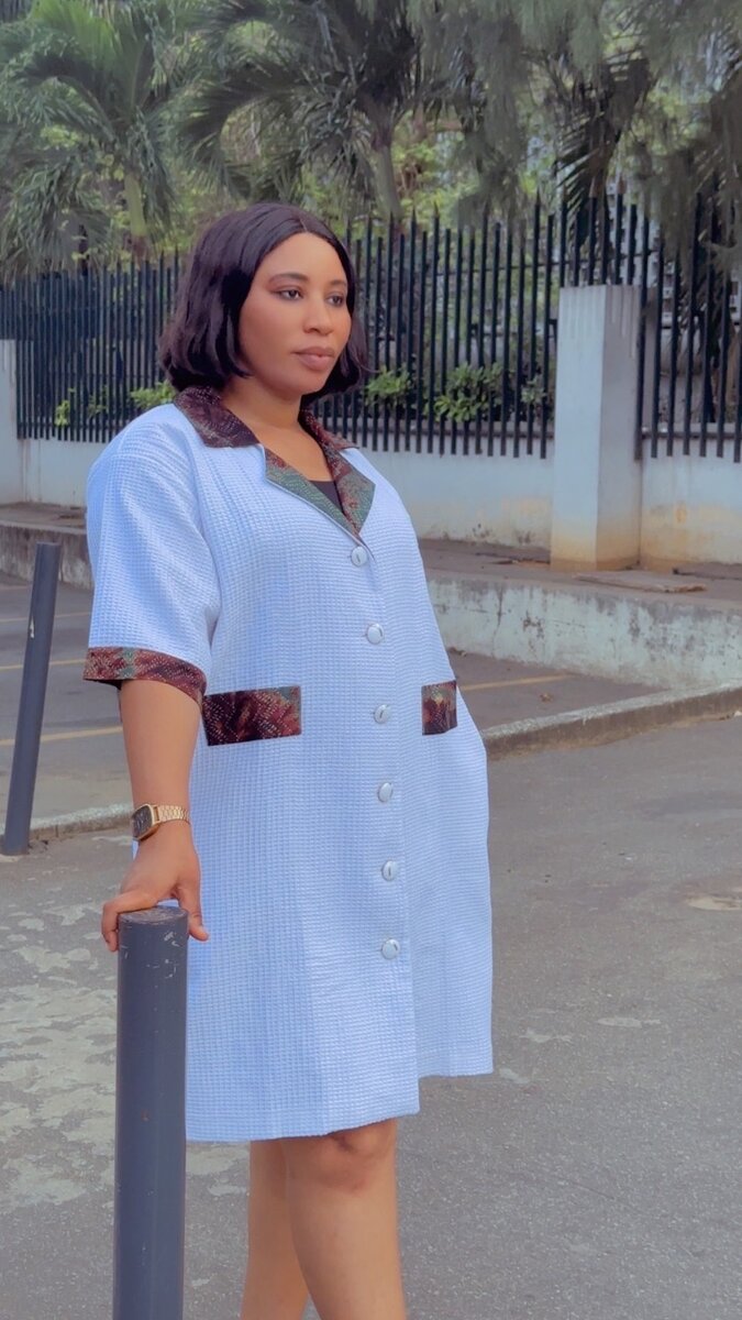 Robe chic à carreaux boutons