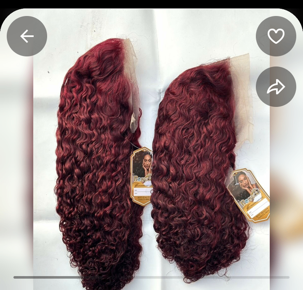 Perruque bouclée bordeaux