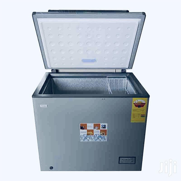 Pearl 147L chest freezer