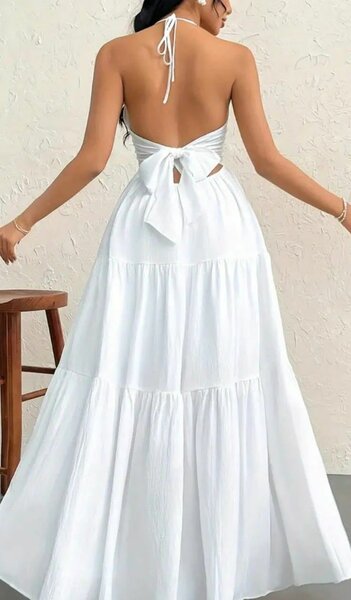 Robe longue blanche élégante