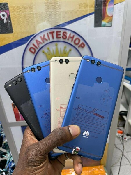 HUAWEI HONOR 7X IMPORTÉ QUASI NEUF 128GO/8GO RAM