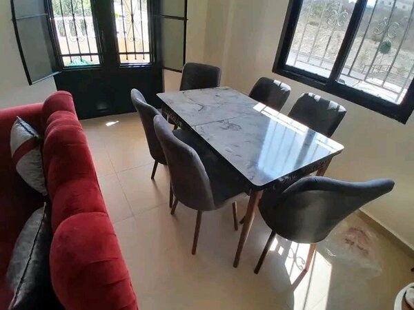 Table à manger moderne 6 places