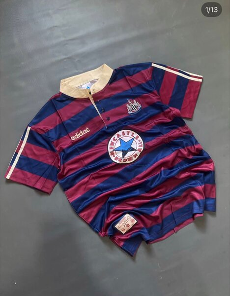 Maillot de foot vintage adidas Newcastle United