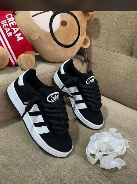 Chaussures Adidas noires pour homme