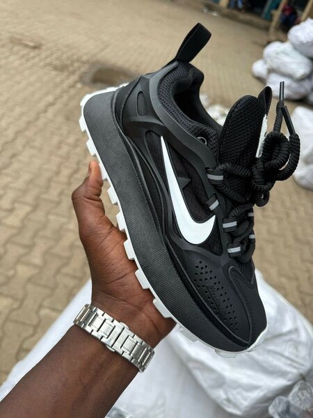 NIKE ORIGINALE