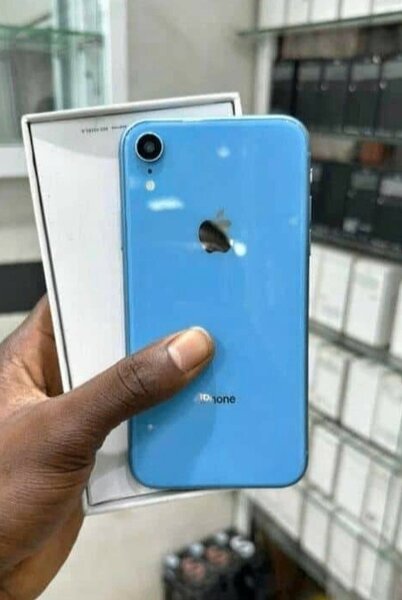 iPhone Bleu Débloqué