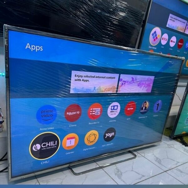 55" PANASONIC SMART TELEVISION