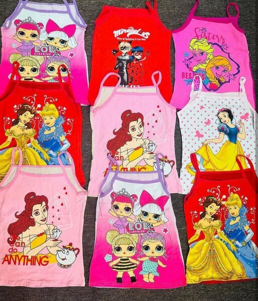 Débardeurs enfant colorés