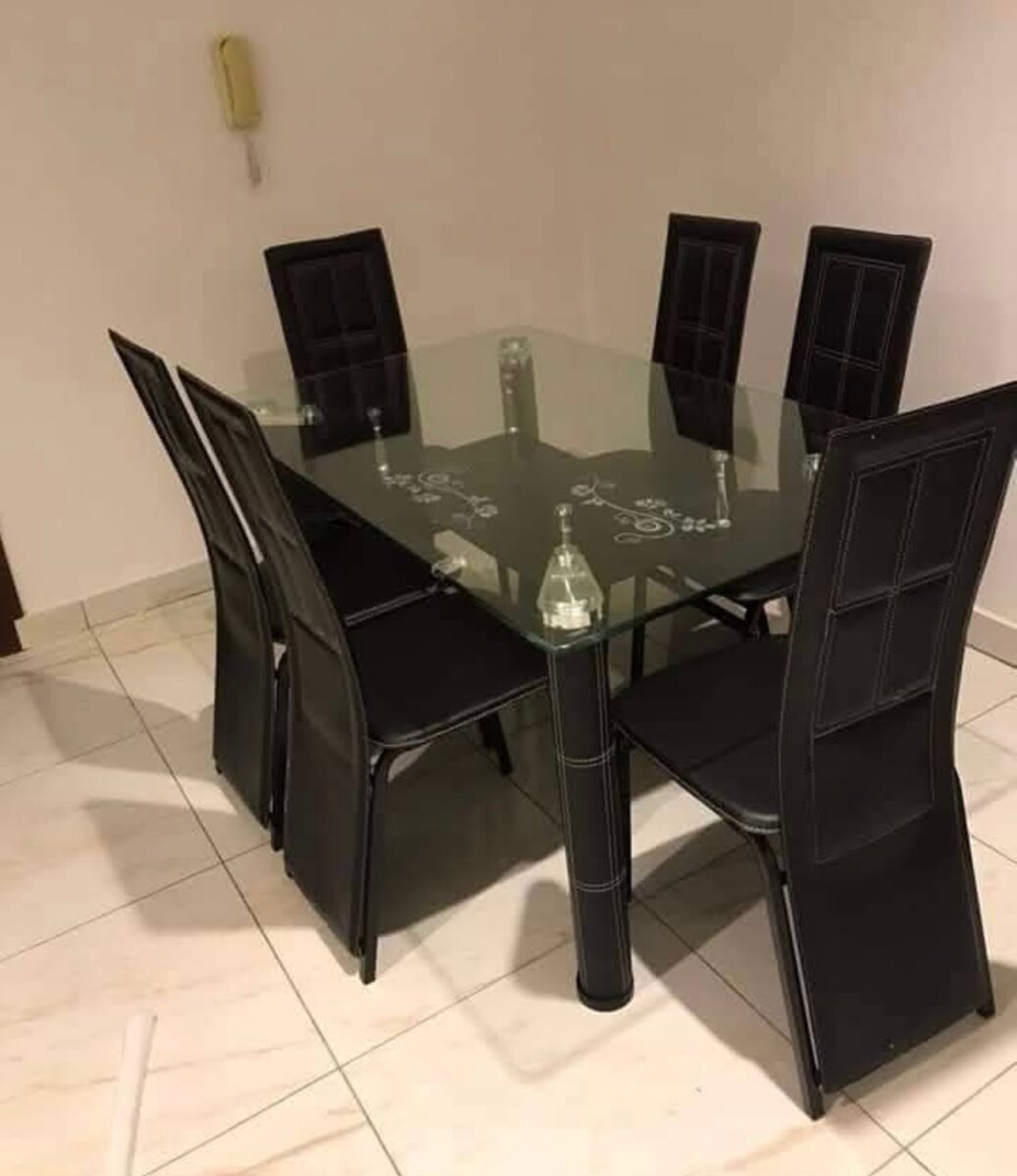 Ensemble table à manger en verre