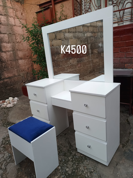 white pedestal table