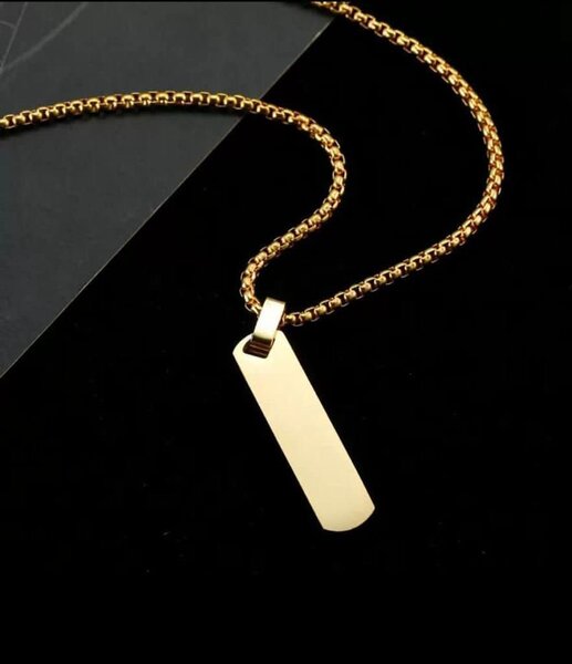 Pendentif sur une chaîne