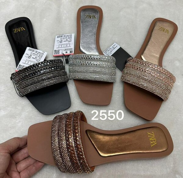 Slippers fashionable