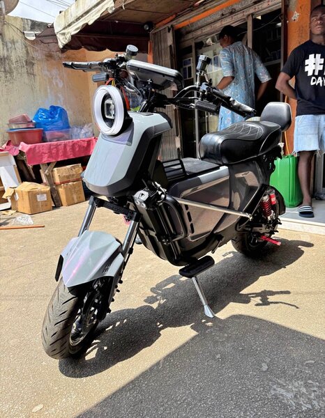 Scooter électrique urbain