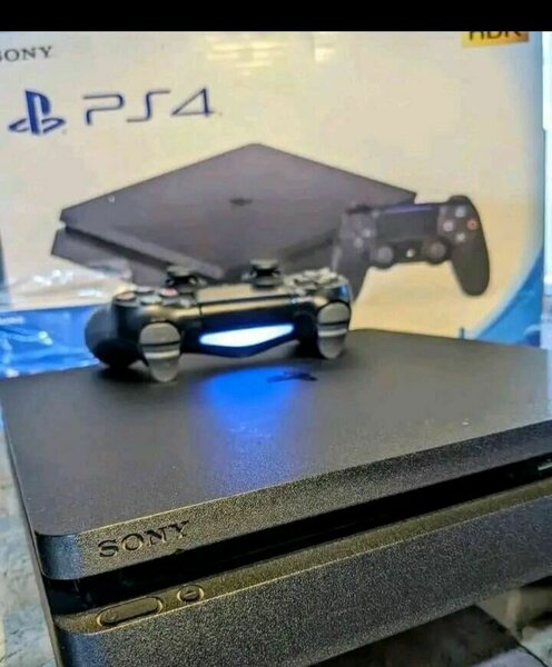 Console Sony PS4 1TB