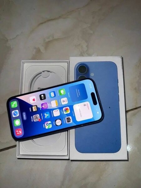 iPhone 16 Bleu
