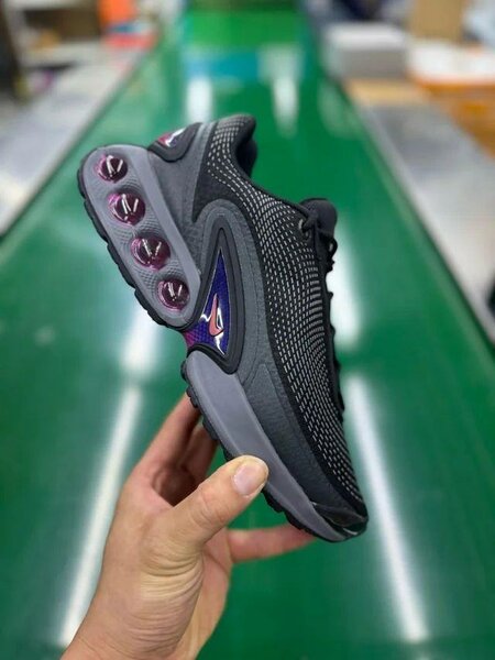 Chaussures de course noires modernes