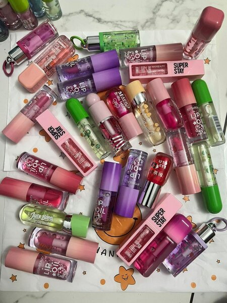 Lot de brillants à lèvres