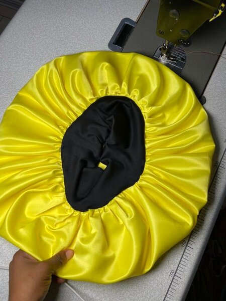 Satin bonnet