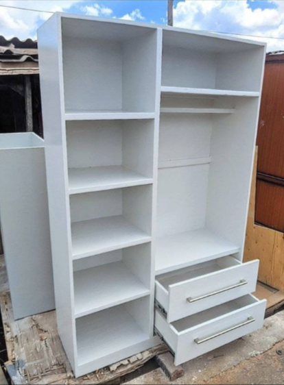 Moden simple wardrobe