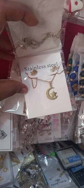 Colliers femmes et jeunes filles