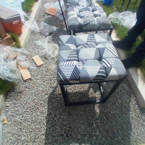 Tabouret de jardin moderne