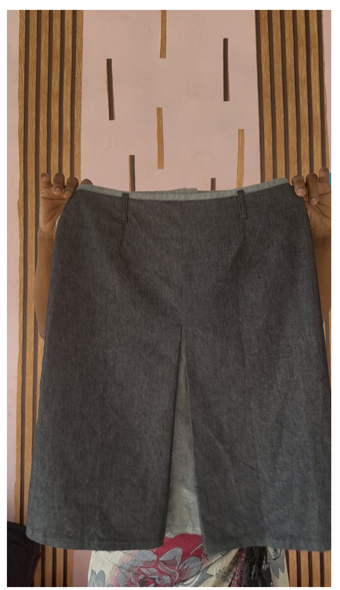 Jupe grise élégante