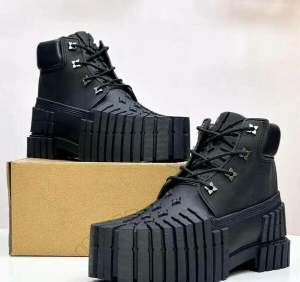 Bottes de combat épaisses