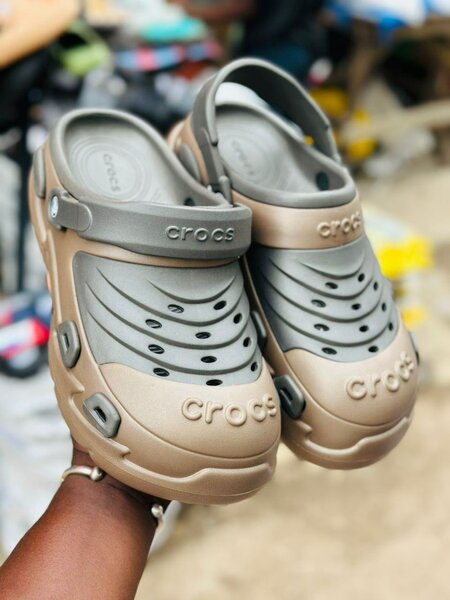 Sandales légères Crocs unisexes