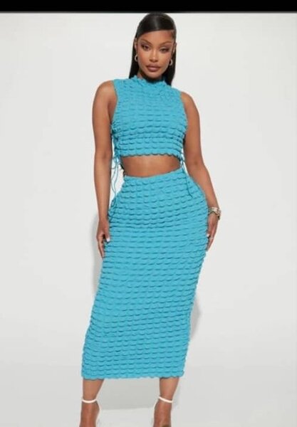 Ensemble bleu côtelé