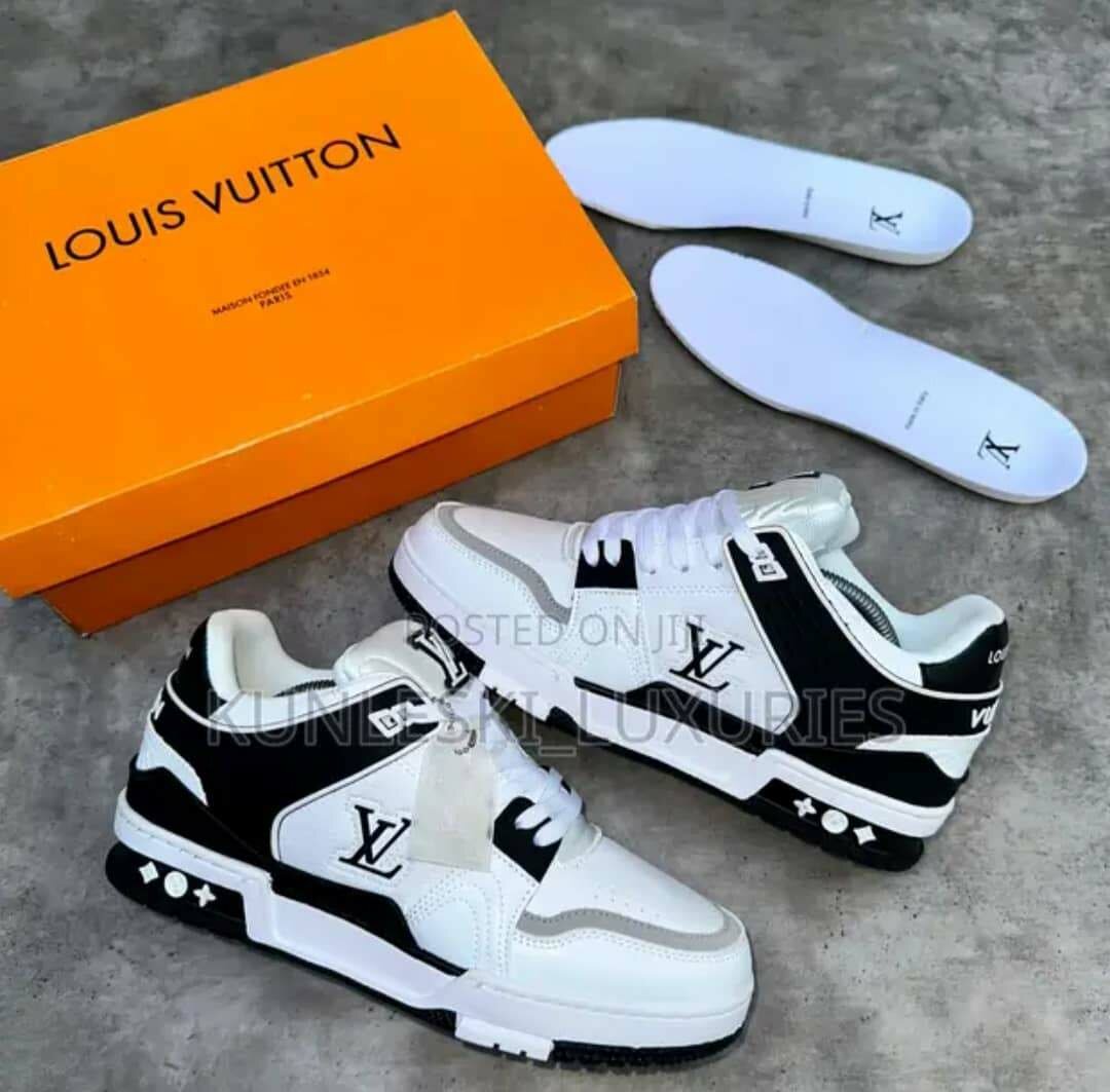 Louis Vuitton Sneakers