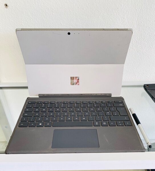 Microsoft pro 4 256GB/16G/i7