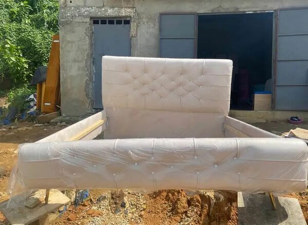 Table à manger élégante