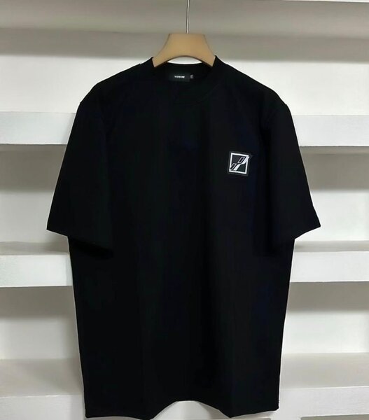 T-shirt noir unisexe tendance