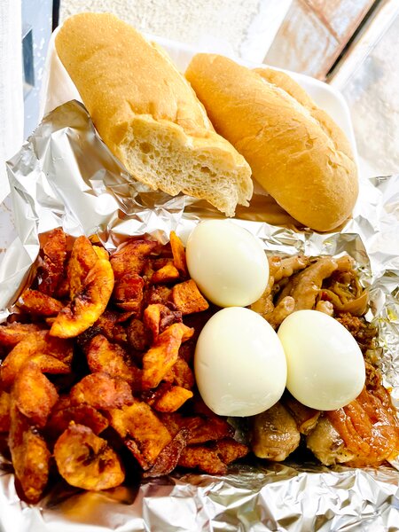 Alloco œuf patte 2 poulet pain