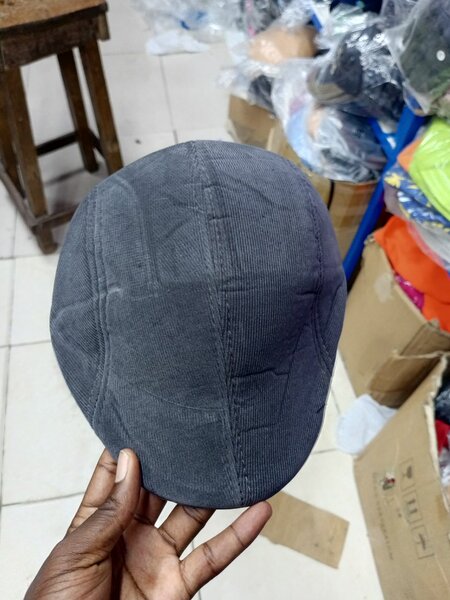 Casquette plate tendance