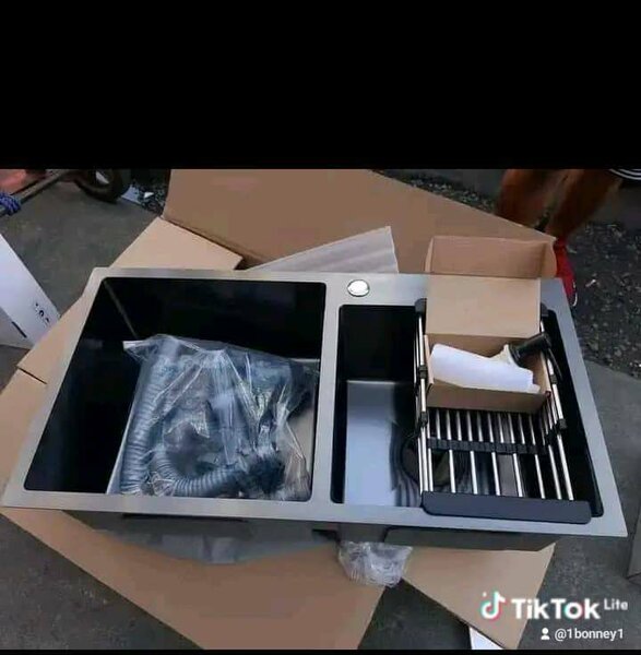 Armless kitchen sink double bowl black