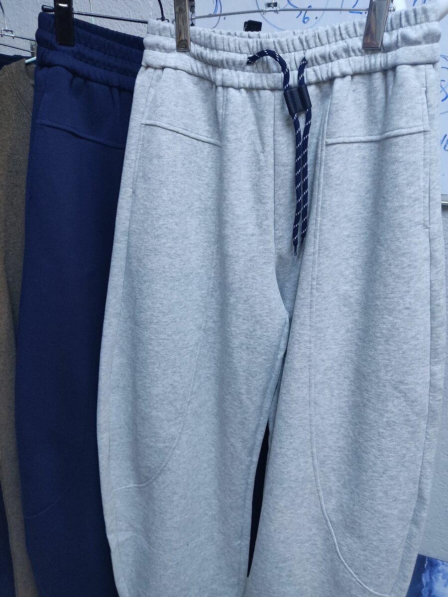 Спортивные штаны