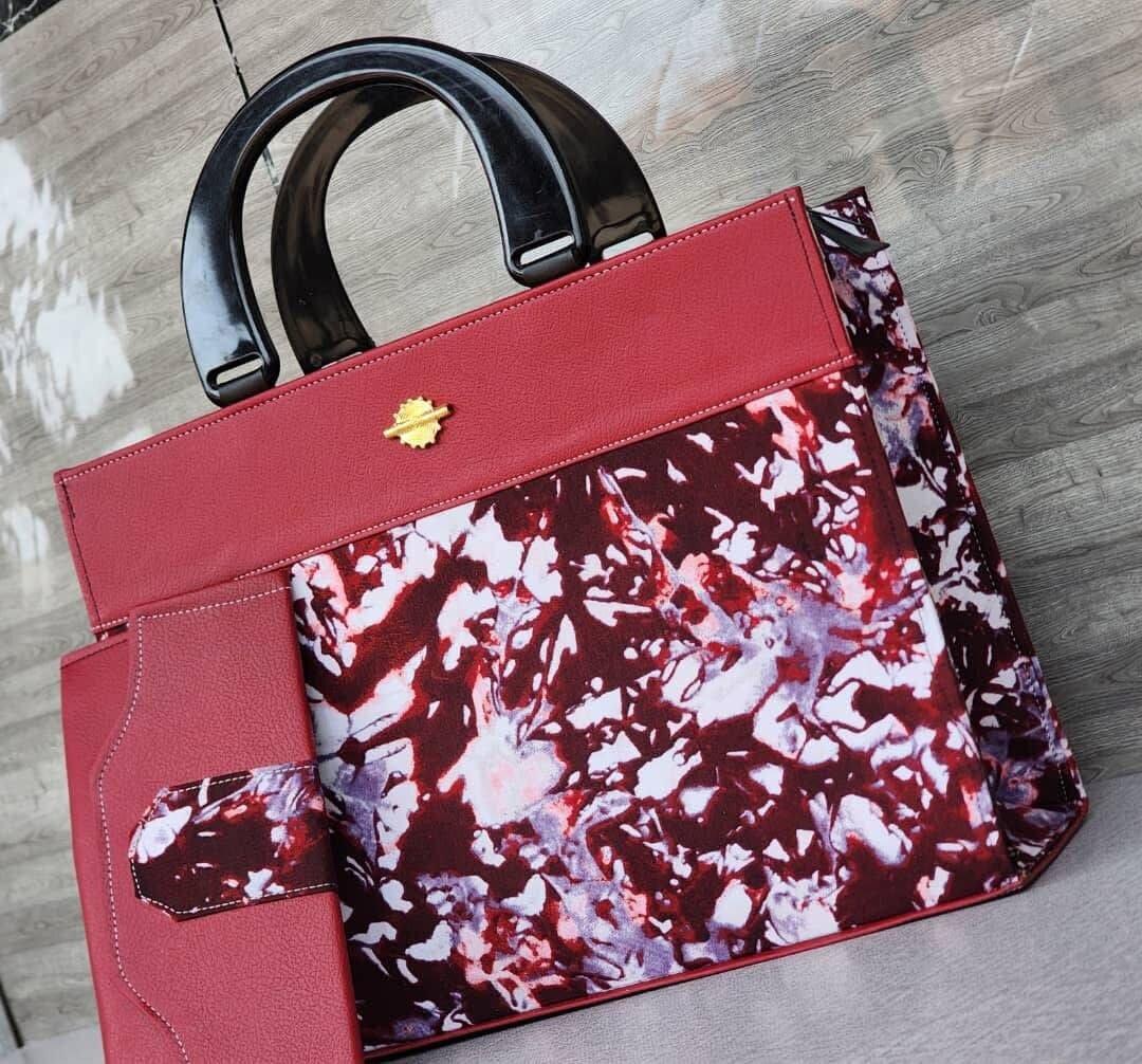 Sac à main élégant multicolore