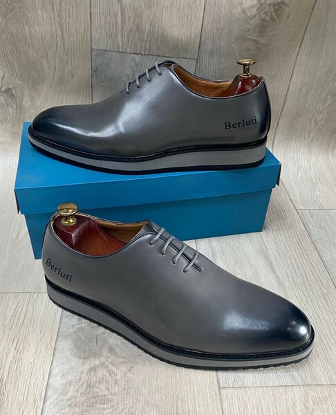 Chaussures en cuir Berluti élégantes