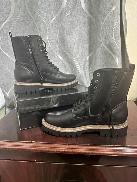Dr Martin Brand Boots