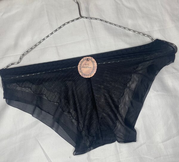 Dessous  en dentelle noire