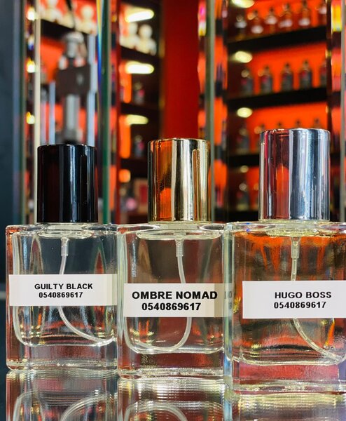 Both men and women oil perfumes