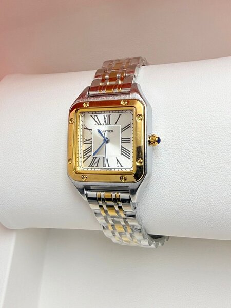 Montre classique en acier doré