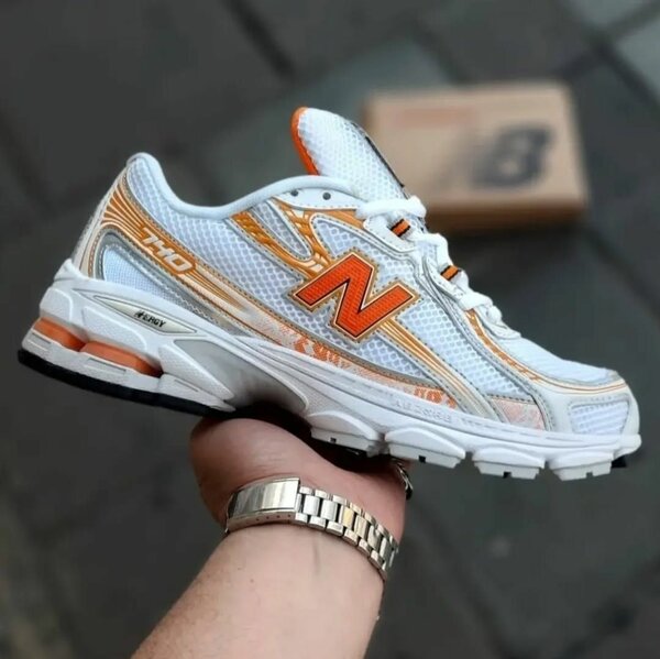 New balance 740