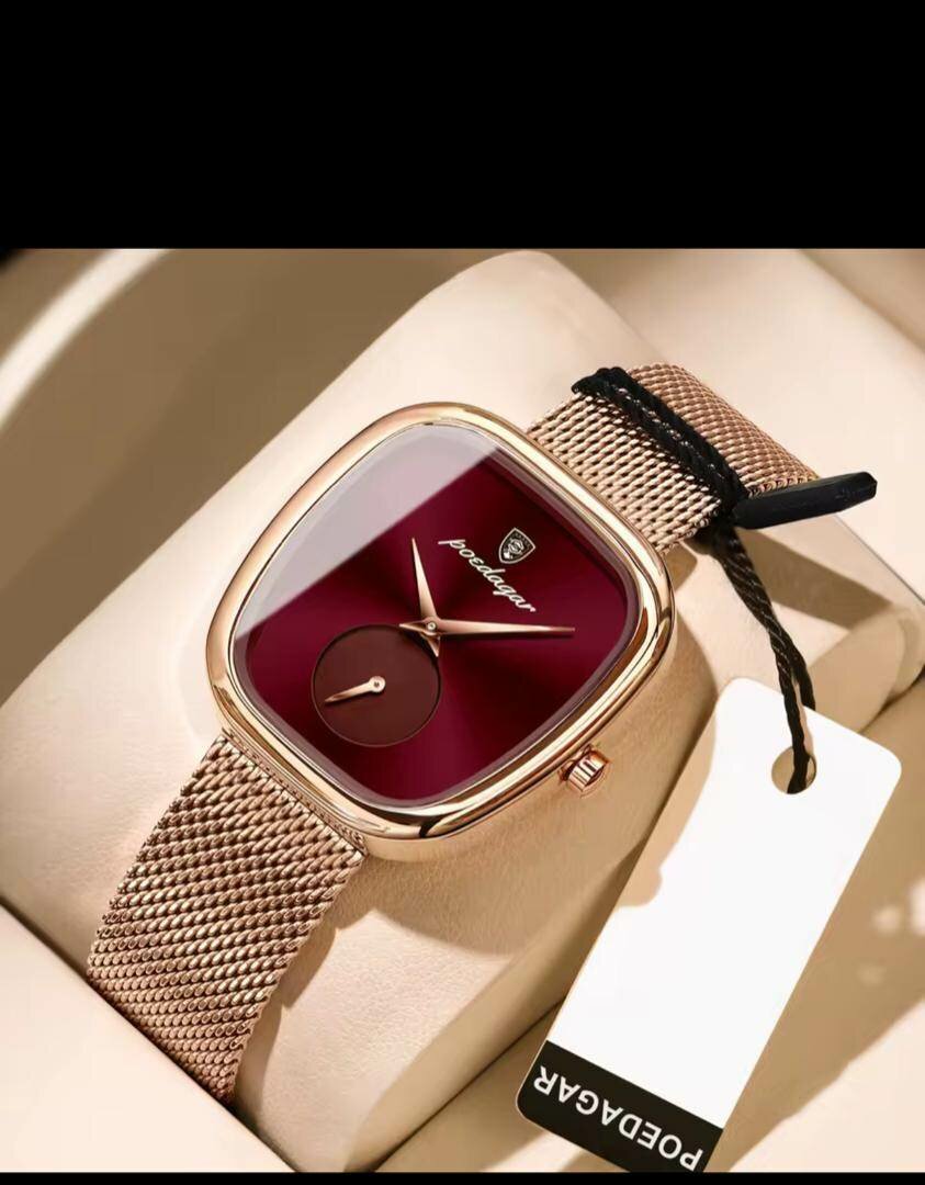 Montre élégante en acier