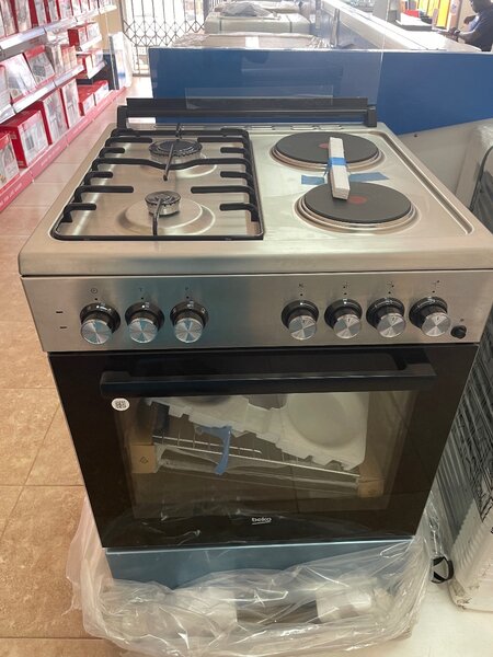Beko 60*60 gas and electric stove ( 2 gas + 2 electric)
