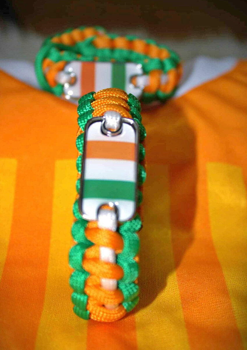 Bracelets en paracorde colorés