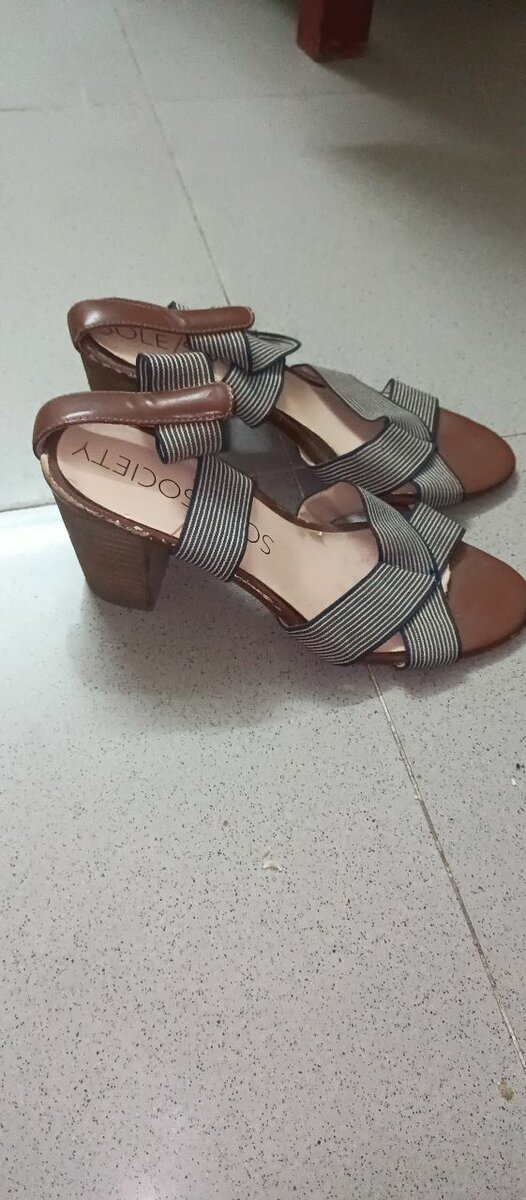 Sandales à talons chic