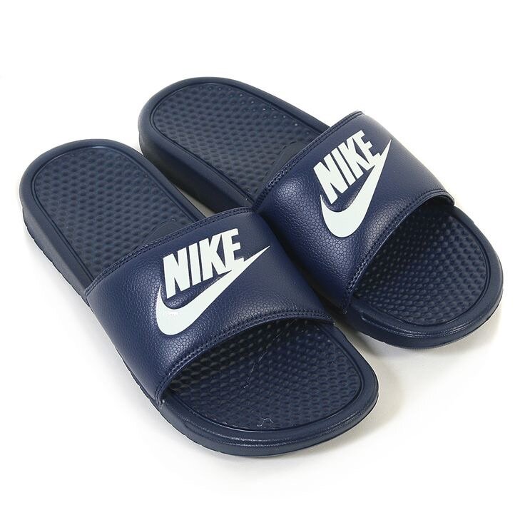 Nike benassi