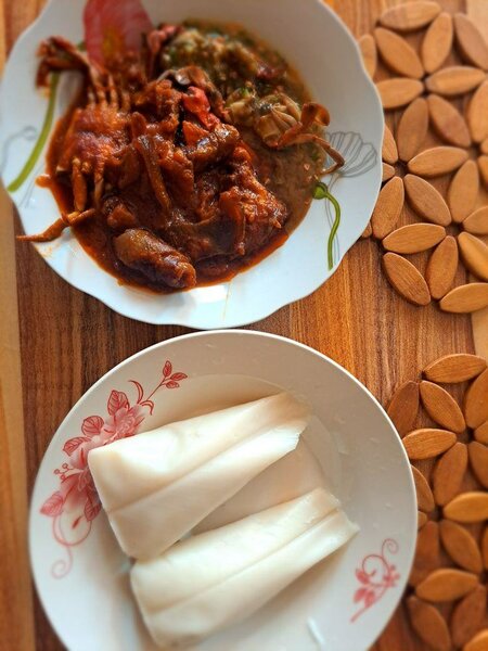 Akassa (kplo,crabe, viande...)